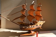 Корабль деревянный